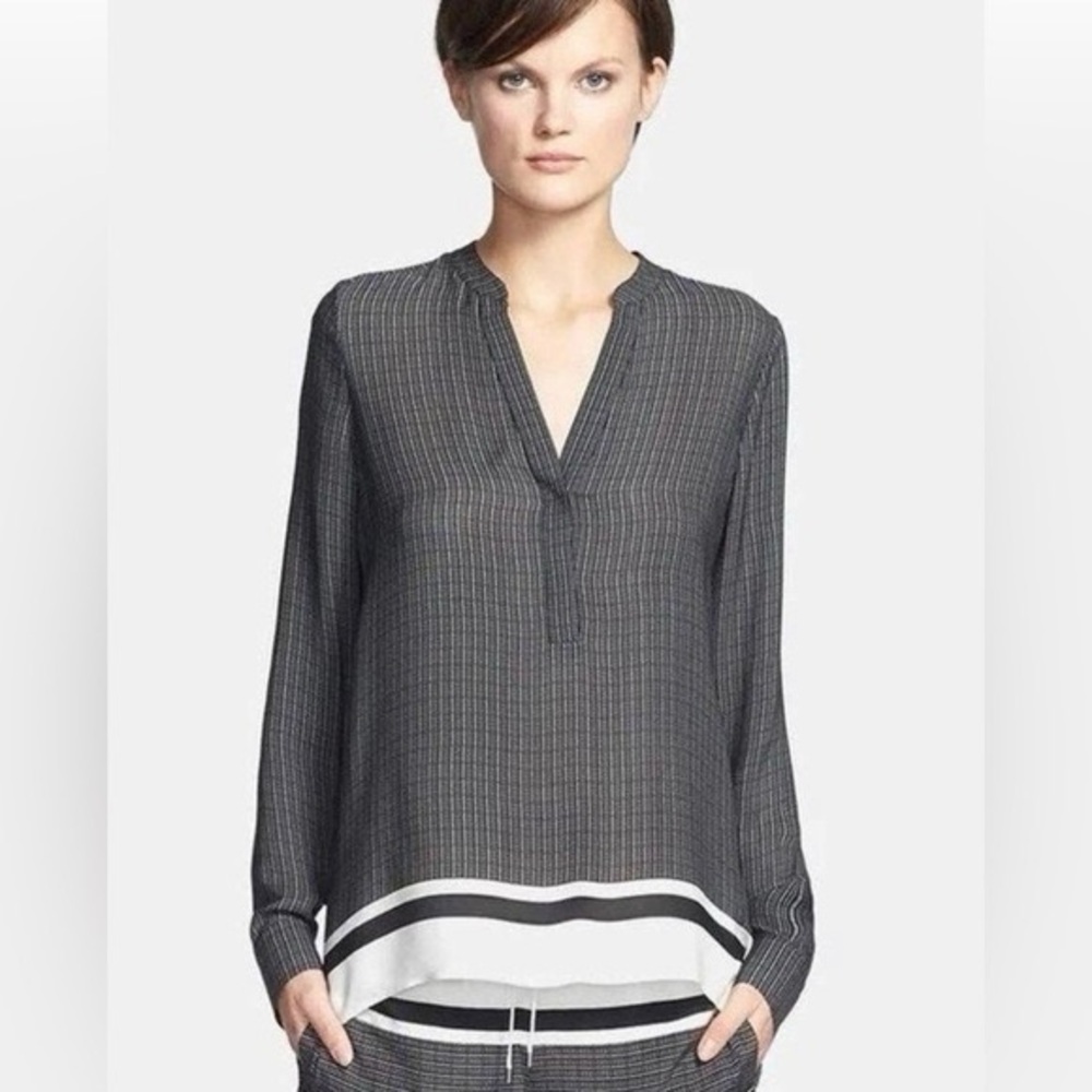 Vince silk crêpe de Chine black & cream georgette V-Neck blouse. Small